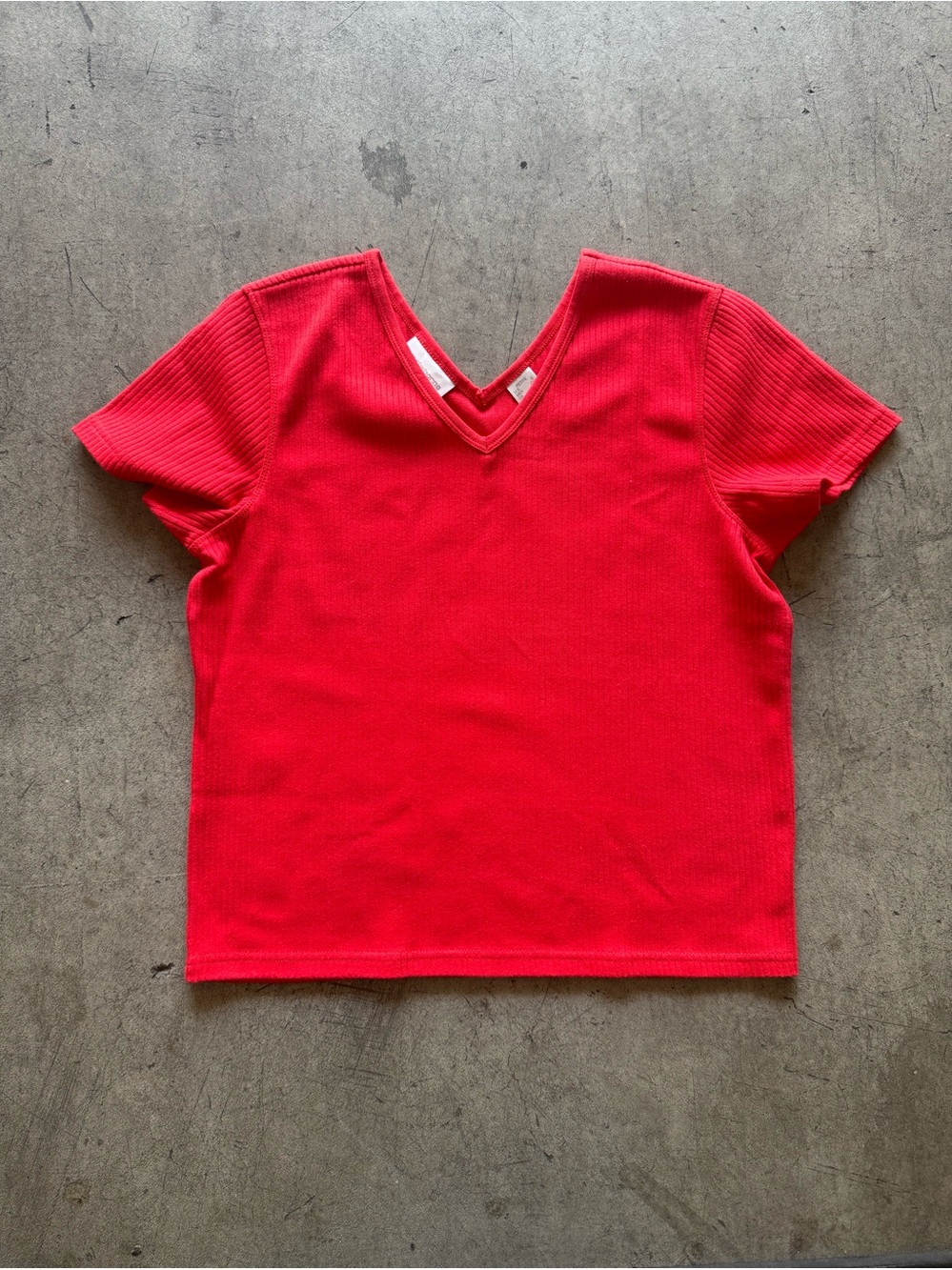 Liz Claiborne Vintage Ribbed Red V-Neck Ribbed Top Size: S